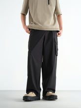 Men's Pleated Straight-Leg Pants with 3D Patch Pockets